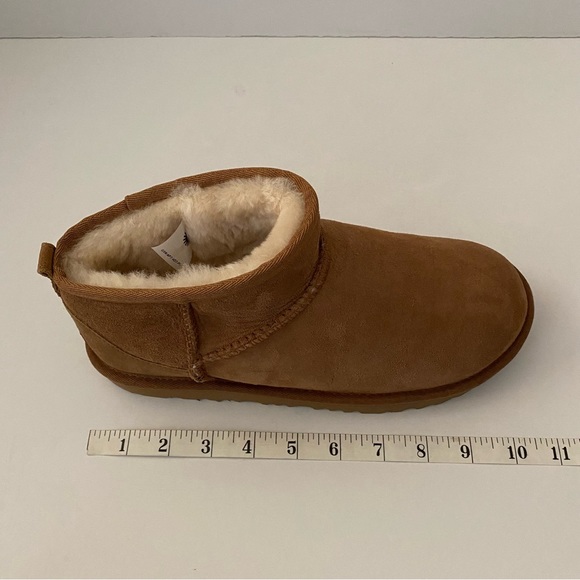 UGG Classic Ultra Mini Boots Chestnut Kid’s 6 (Will Fit a Women’s 8) - Picture 11 of 15